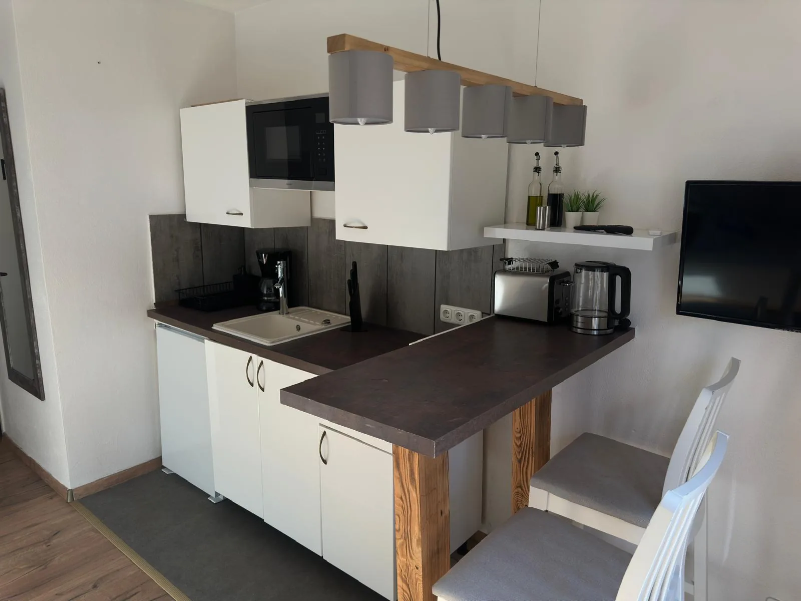 Küchenzeile der Ferienwohnung Königstandblick, Detailansicht