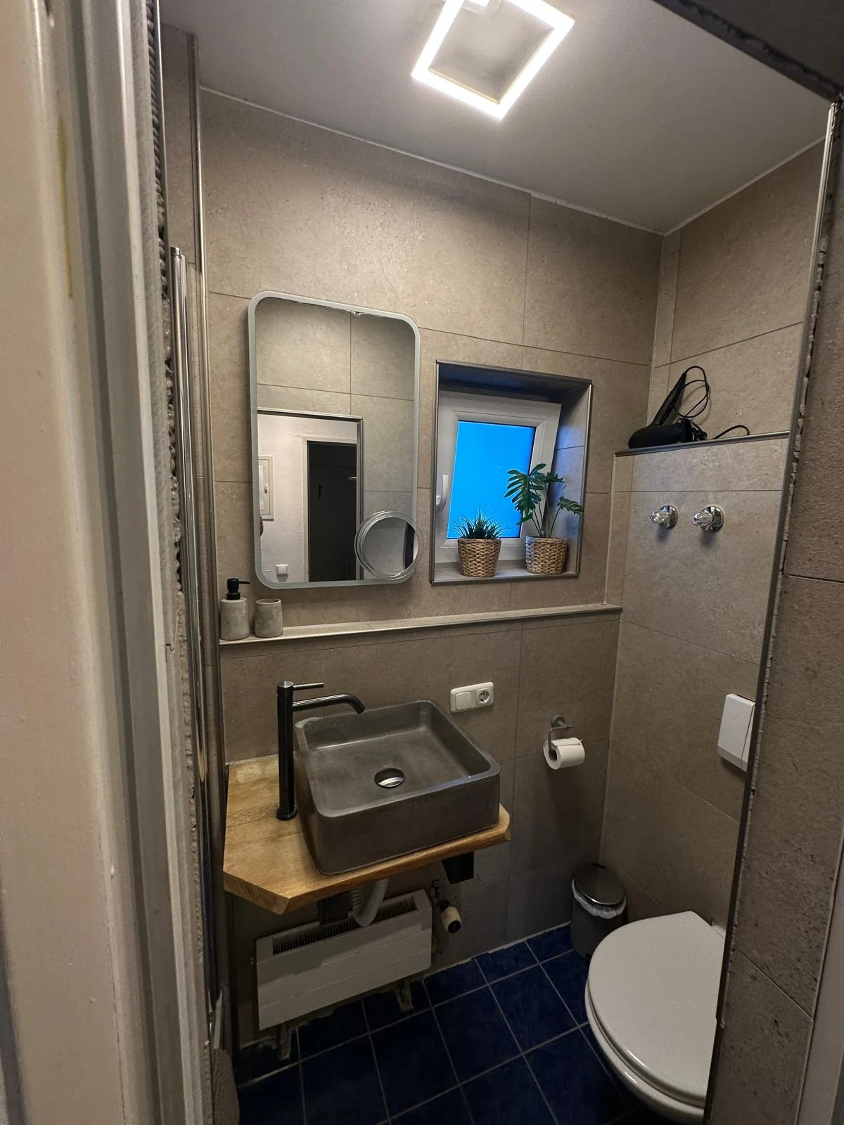 Badezimmer der Ferienwohnung Kramerblick mit Waschbecken