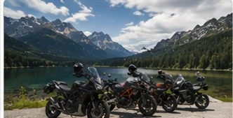 Geparkte Motorräder am Seeufer